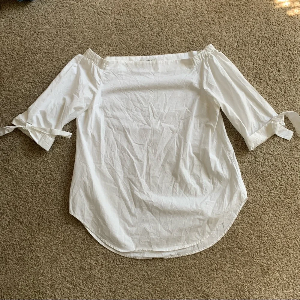 Aritzia | Babaton Malik Blouse off Shoulder - Picture 6 of 11